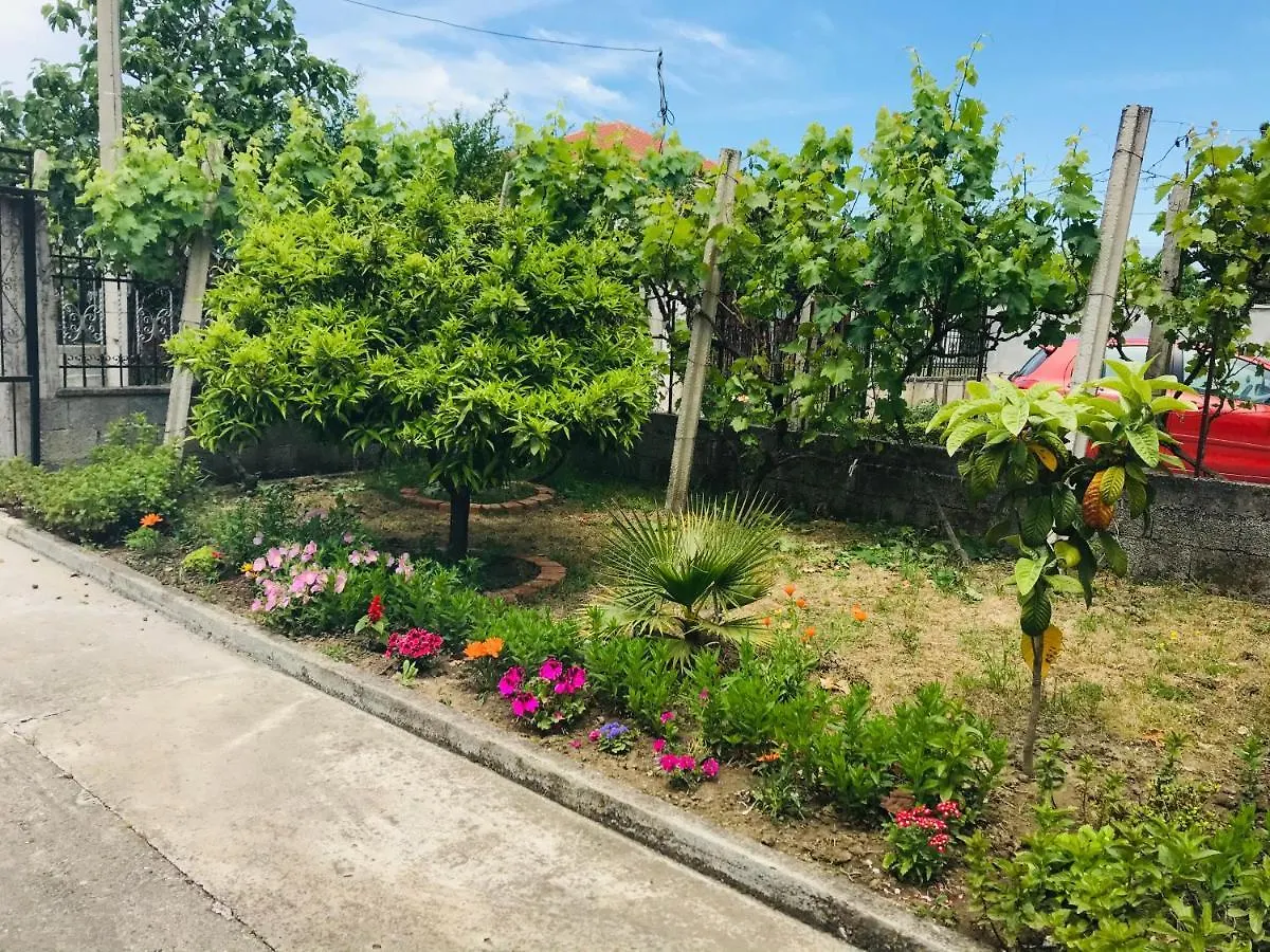 Villa Ajla Dıraç