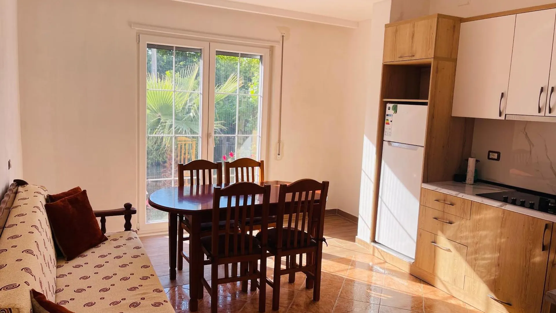 Villa Ajla Dıraç Arnavutluk