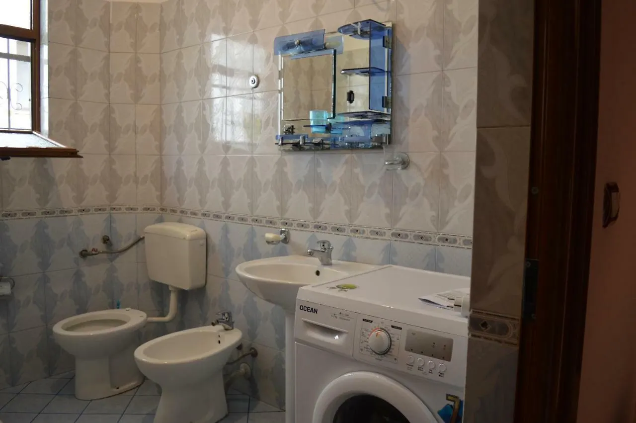 Villa Ajla Dıraç